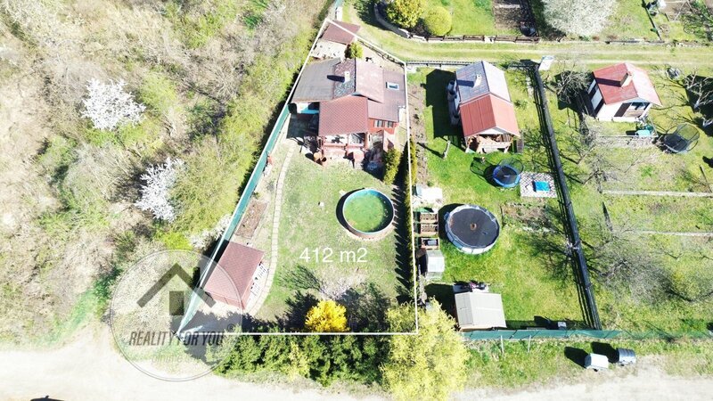 Prodej zahrady v osobním vlastnictví 394 m2 se zděnou chatou, Kosmonosy