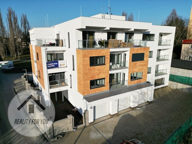 Novostavba bytu 4+kk 97m2, s dvěma terasami v Rezidenci OLIVA,  Říčany u Prahy, ul. Verdunská