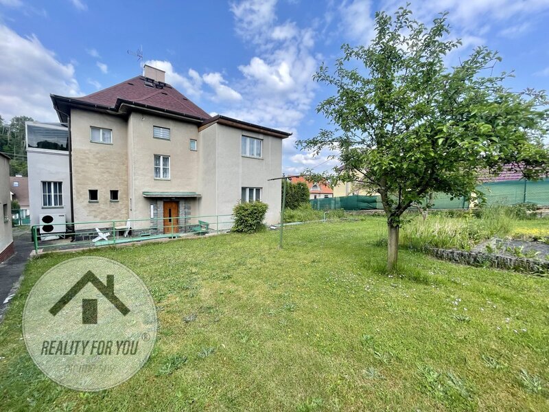 Prodej rodinného domu 255 m2, pozemek 948 m2, Hvězdonice, okres Benešov
