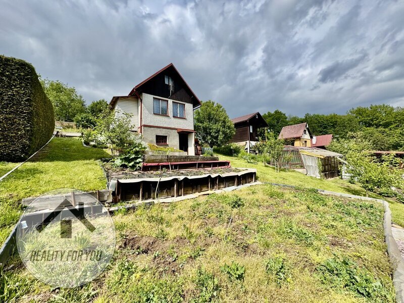 Podnájem krásné zahrádky s chatkou v obci Bítouchov u Semil