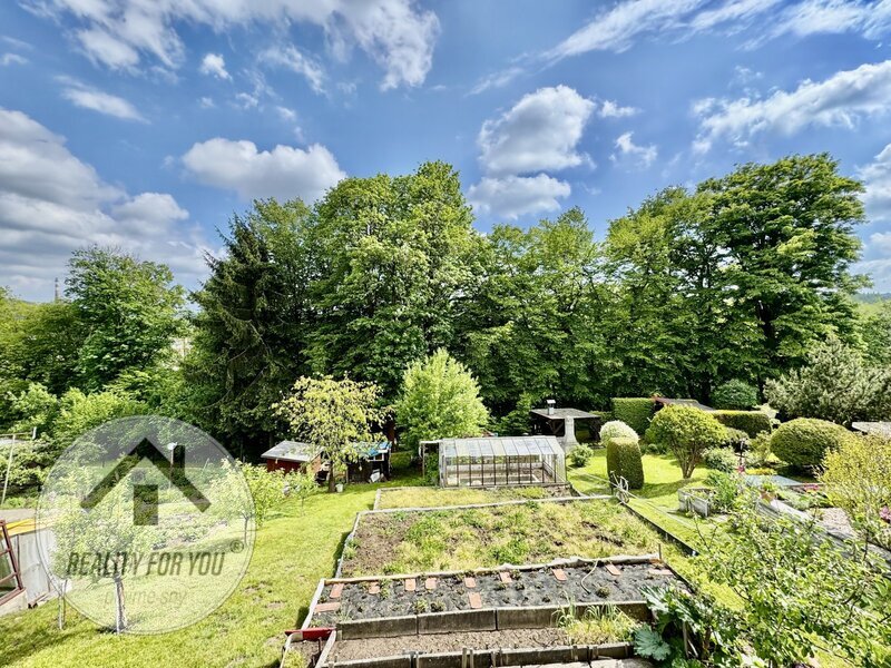 Podnájem krásné zahrádky s chatkou v obci Bítouchov u Semil