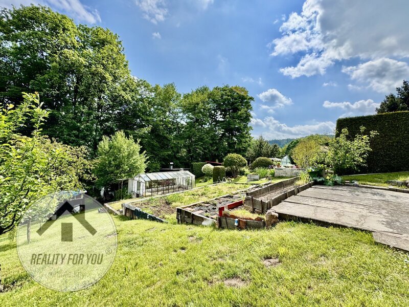 Podnájem krásné zahrádky s chatkou v obci Bítouchov u Semil