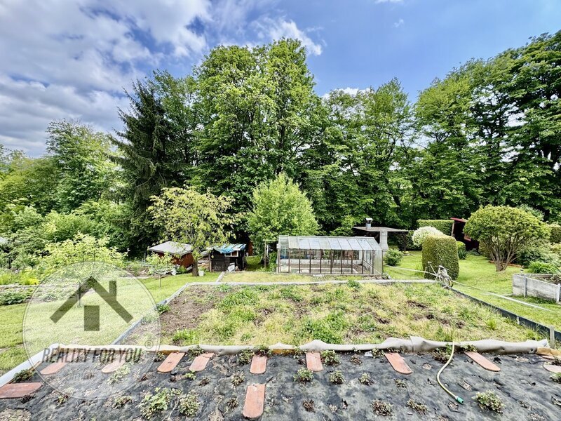 Podnájem krásné zahrádky s chatkou v obci Bítouchov u Semil